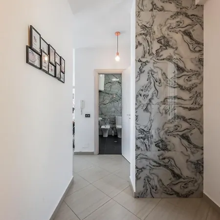 Enjoy Sunset Walks At Modern Beachside Apt شقة دراس
